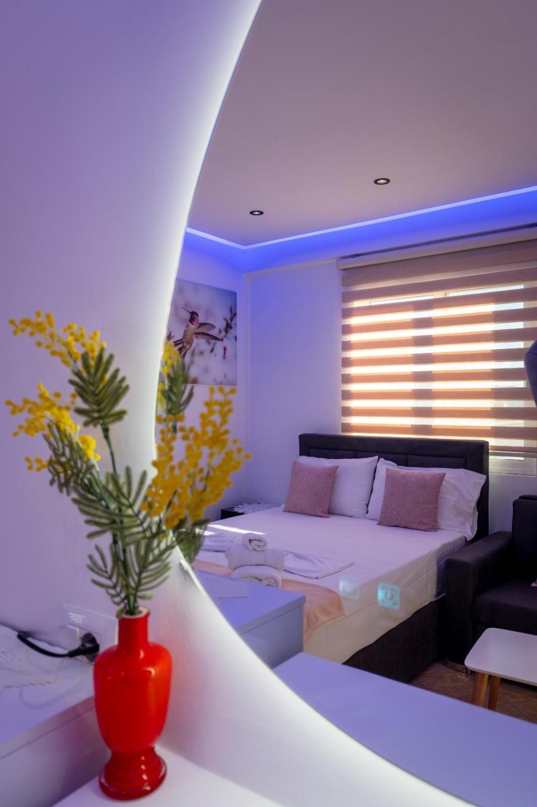 Vila Veli Brothers Sarandë Buitenkant foto