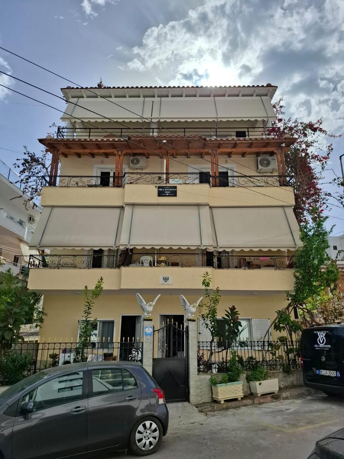 Vila Veli Brothers Sarandë Buitenkant foto